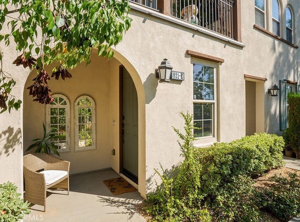 821 E Cassia, Azusa, CA 91702