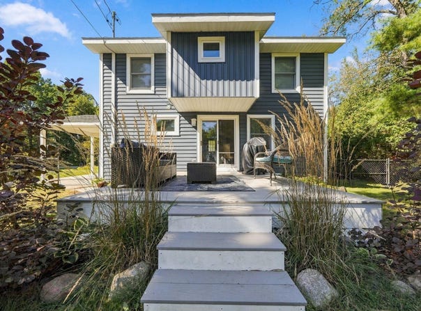 707 Pine Street, Elk Rapids, MI 49629