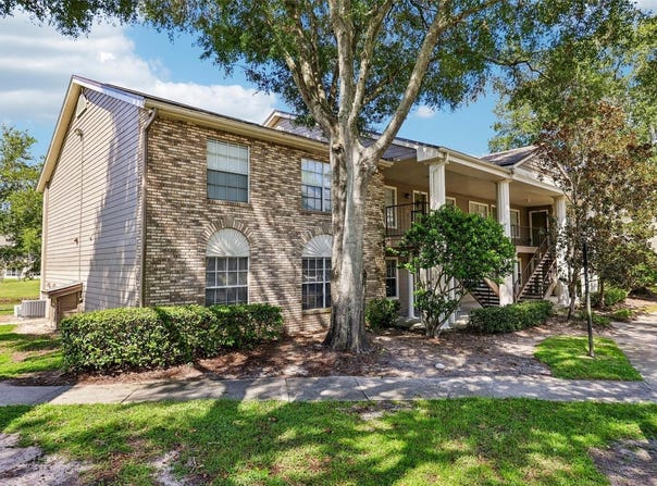 124 RESERVE Circle, OVIEDO, FL 32765
