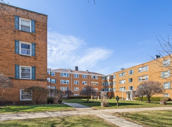 524 Michigan Ave, Evanston, IL 60202