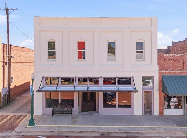 108 N Johnson, Mineola, TX 75773