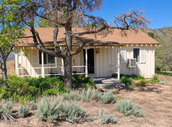 512 Pinenut Road, Coleville, CA 96107