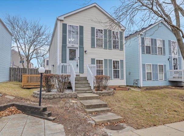 823 Symphony Drive, Aurora, IL 60504