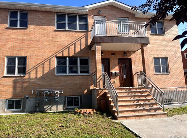 196 43 45th Road, Flushing, NY 11358