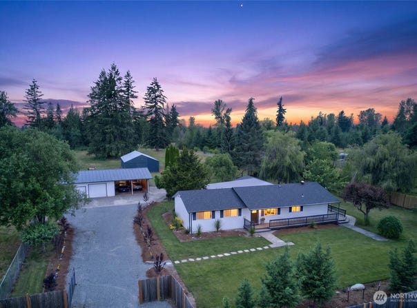 40211 212th Avenue SE, Enumclaw, WA 98022