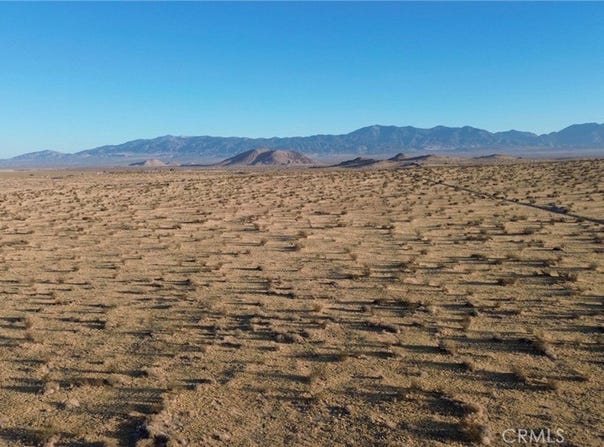 6 Vac/Vic, Palmdale, CA 93591