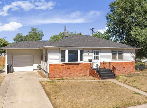 409 41st St, Rapid City, SD 57702