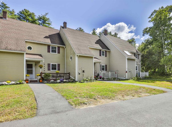 212 Raymond Road, Nottingham, NH 03290