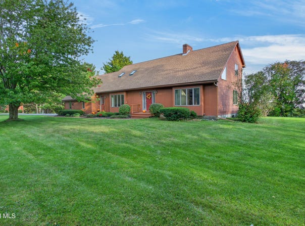 1276 Upper Gregg Road, Schenectady, NY 12306