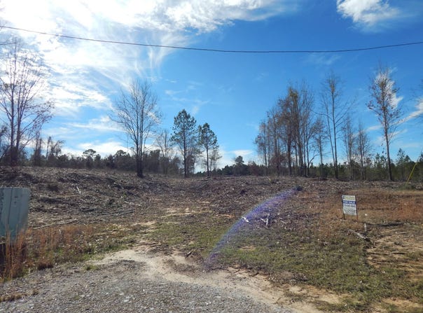 Little Flock Rd., Many, LA 71449