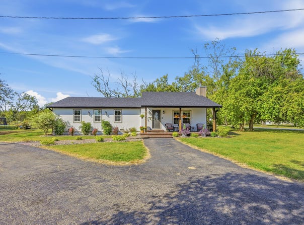 2256 E 15th Street, Carthage, MO 64836