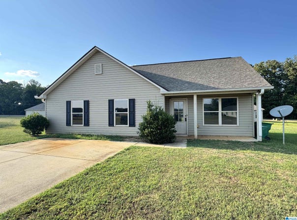330 SUNLIGHT CIRCLE, TALLADEGA, AL 35160