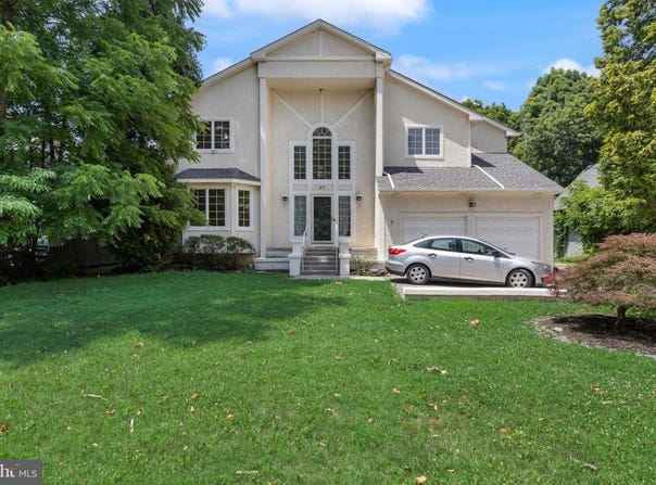 57 E CENTRAL Avenue, MOORESTOWN, NJ 08057