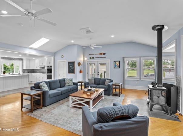 1127 Straits Road, Smyrna, NC 28579