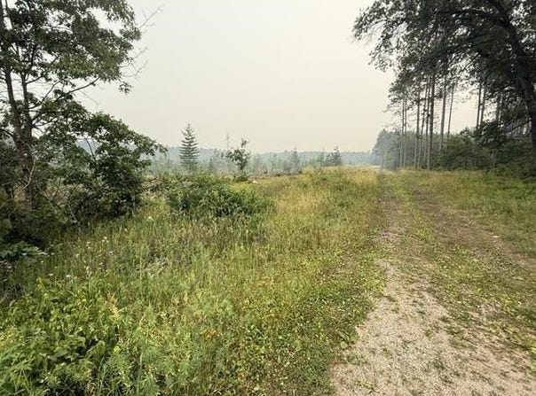 AIRPORT Road, CRIVITZ, WI 54114