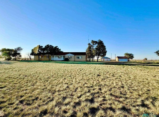 570 Curry Road 10, Clovis, NM 88101