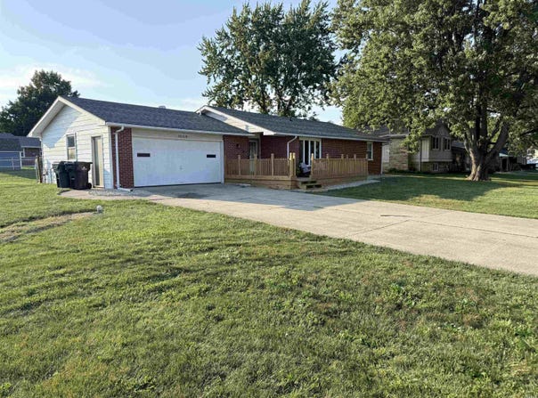 1506 N Wedgewood Drive, Alexandria, IN 46001-6001
