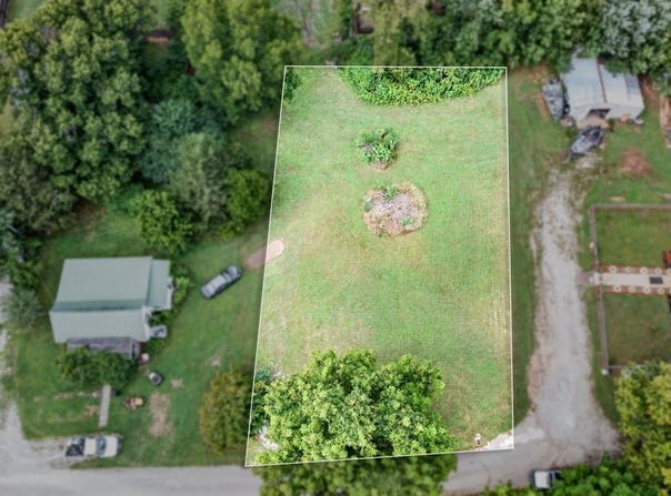 Mays Street, Doyle, TN 38559