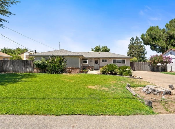 9075 S Mccall Avenue, Selma, CA 93662