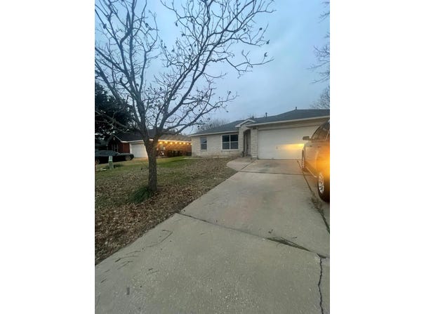221 Britni Loop, Kyle, TX 78640