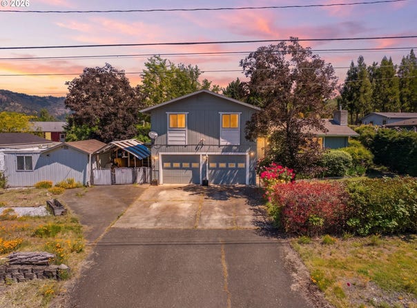 125 SUSAN St, MyrtleCreek, OR 97457