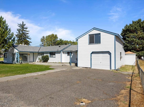 303 E 8th Ave, Kennewick, WA 99336