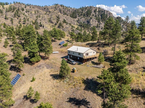 16 Loggers Lane, Cascade, MT 59421