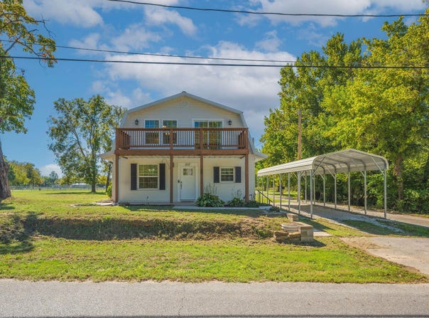 537 E Spring Street, Neosho, MO 64850