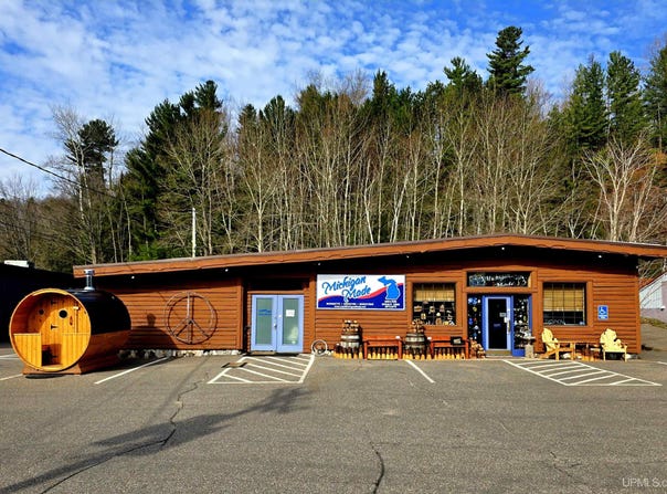 2220 S US41 Highway, Marquette, MI 49855