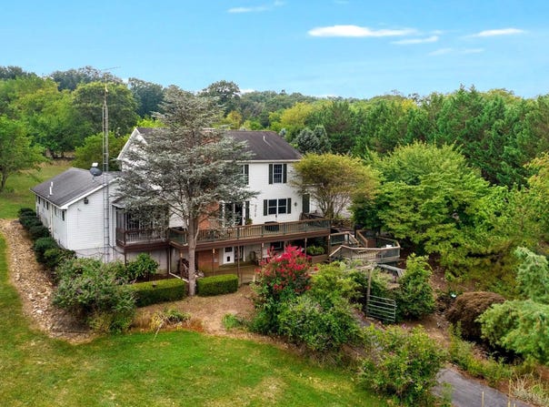 955 STAYMAN Drive, FALLING WATERS, WV 25419