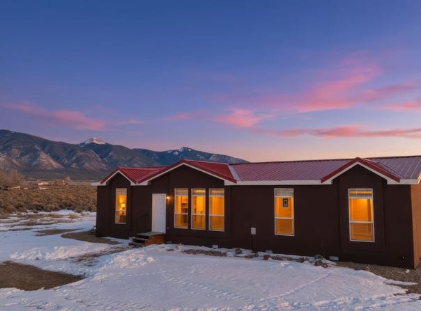 333 Sunshine Valley Road, Questa, NM 87556