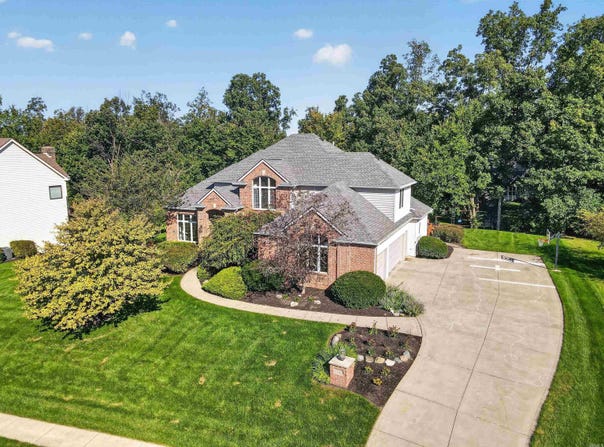 7730 Inverness Glens Drive, Fort Wayne, IN 46804-3831