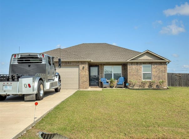 10494 Cadens Trail, Shawnee, OK 74804