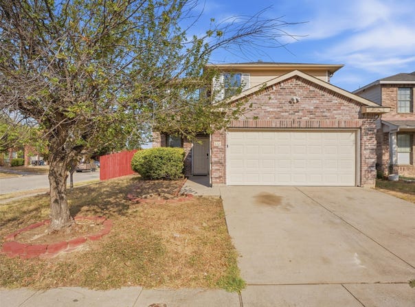 8101 Southern Pine Way, Fort Worth, TX 76123
