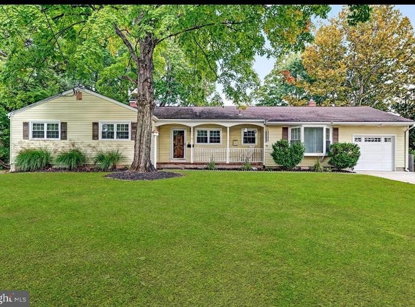 5 ROYAL OAK Road, LAWRENCE TOWNSHIP, NJ 08648