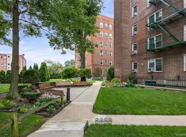 22 Mulford, Hempstead, NY 11550