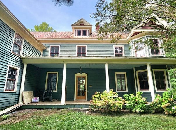6477 Ware Neck Road, Gloucester, VA 23061
