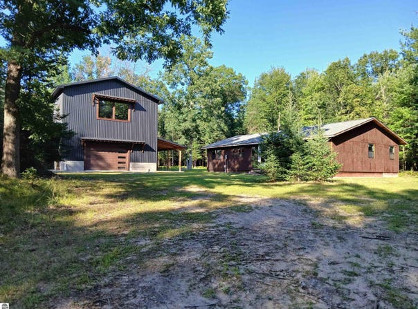 871 Williams, Alger, MI 48610