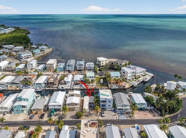 261 Burgundy Dr, Tavernier, FL 33070