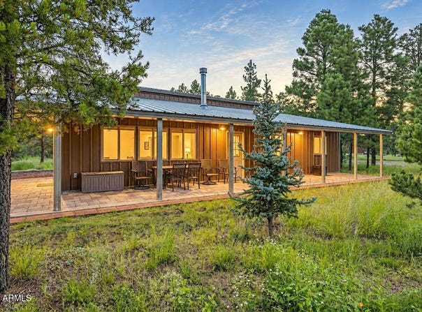 2970 Pine Rim Road, Overgaard, AZ 85933