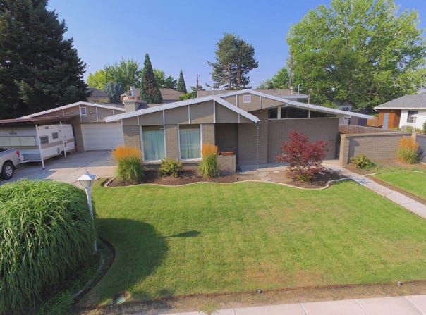 1366 E GREENFIELD Ave, Murray, UT 84121