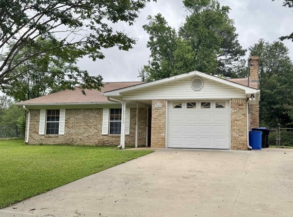 307 Locklear Avenue, Longview, TX 75605