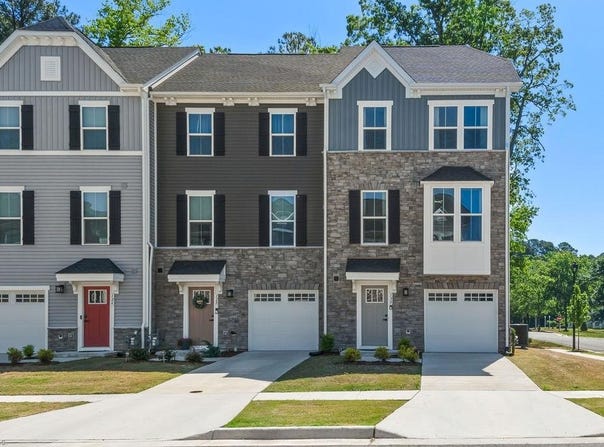 130 Pocosin Path, Poquoson, VA 23662