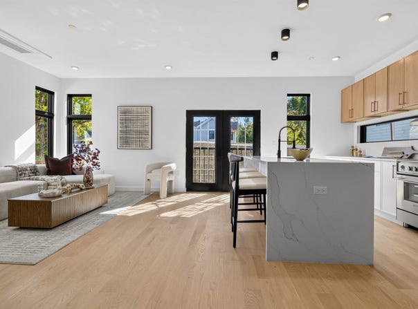 15 Clyde St, Somerville, MA 02145