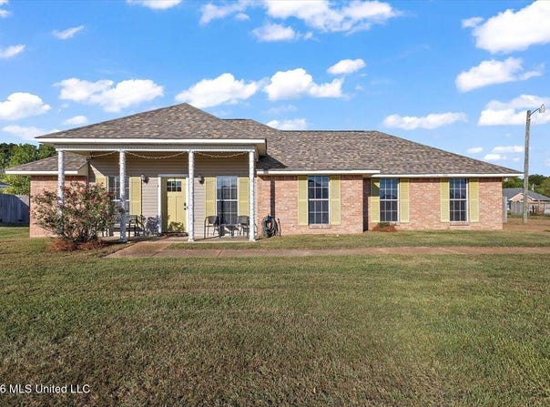 1018 Bullrun Drive, Byram, MS 39272