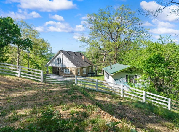 249 3rd Street, Manchester, KY 40962
