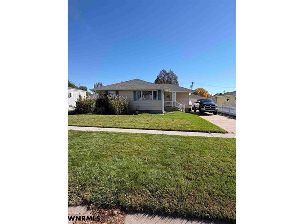 807 DAKOTA, Alliance, NE 69301