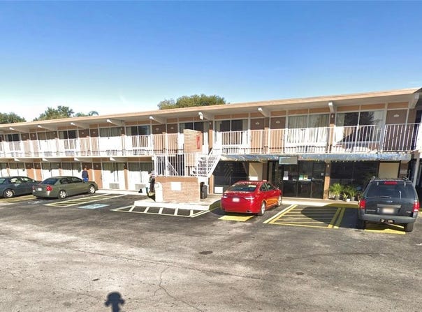 6010 COUNTY ROAD 579, SEFFNER, FL 33584