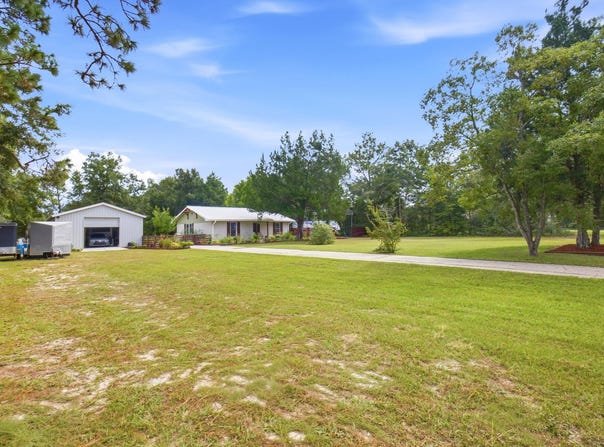 78 Florence Drive, DeFuniak Springs, FL 32433
