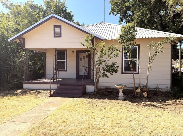 712 W Main Street, Eastland, TX 76448